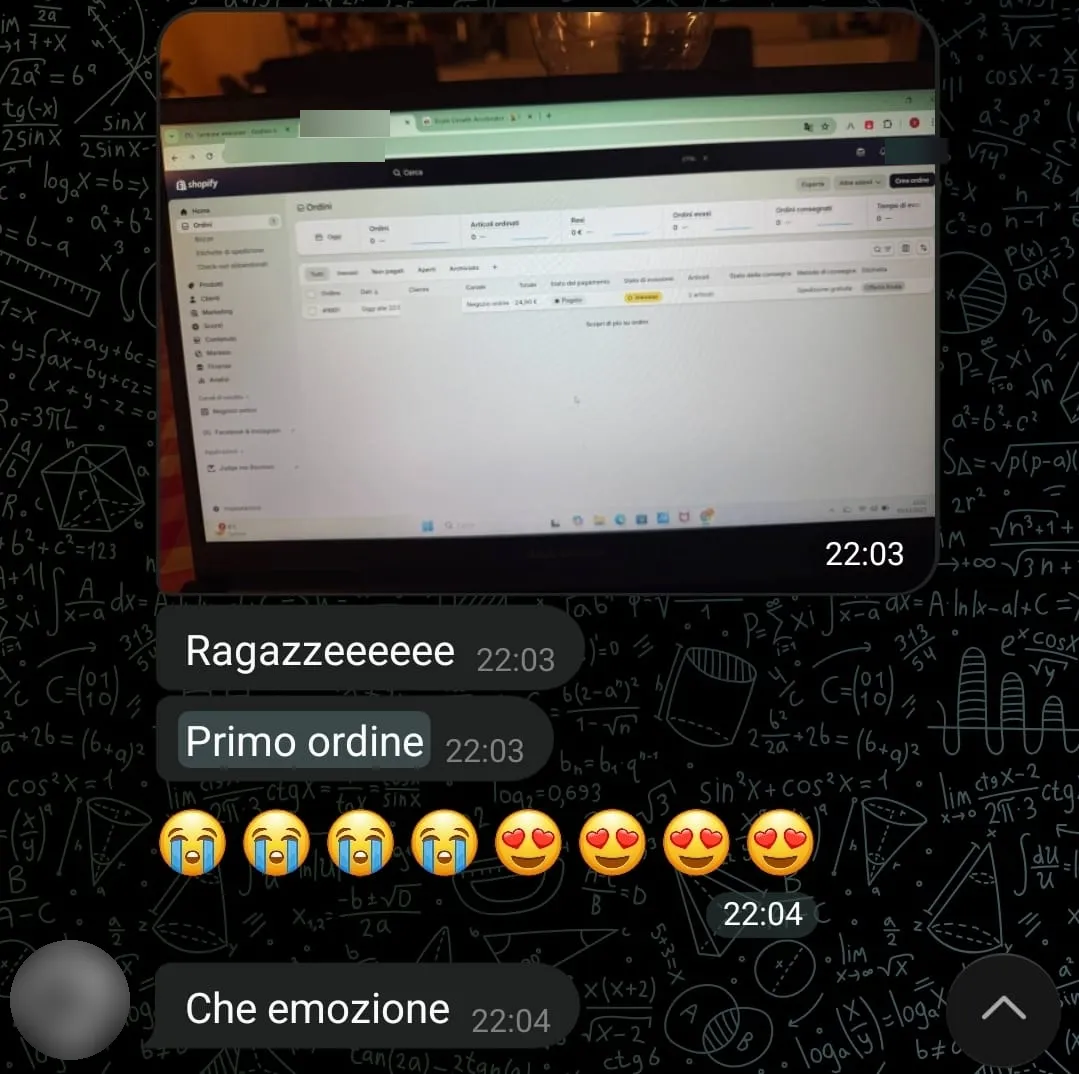 Chat Telegram di uno studente con i risultati del suo store